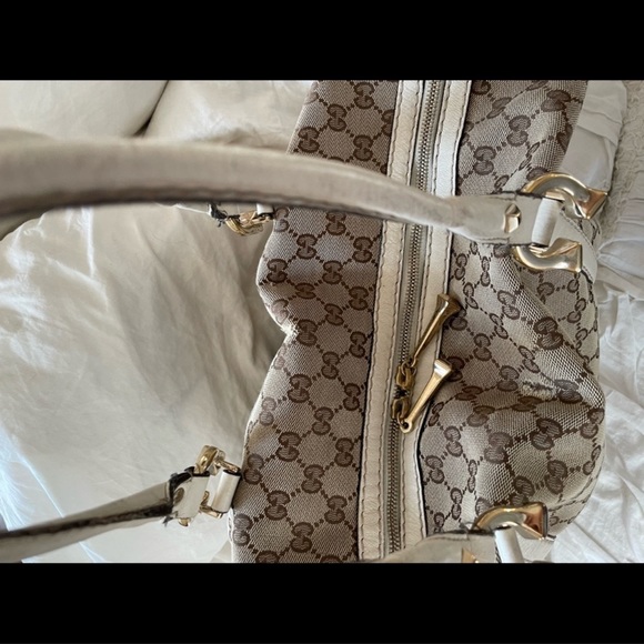 ORIGINAL GUCCI BAG! Reposhing!!ORIGINAL PRINT Good find great logos - Picture 4 of 12